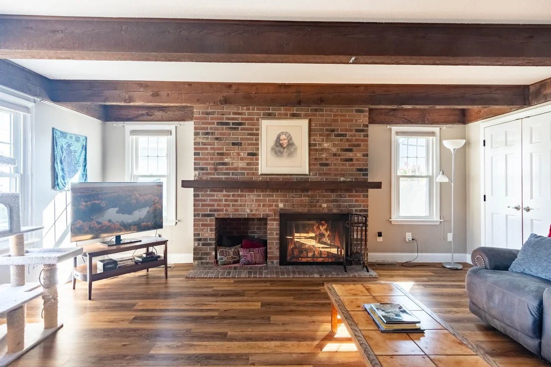 Photo of 11 Hillview Rd