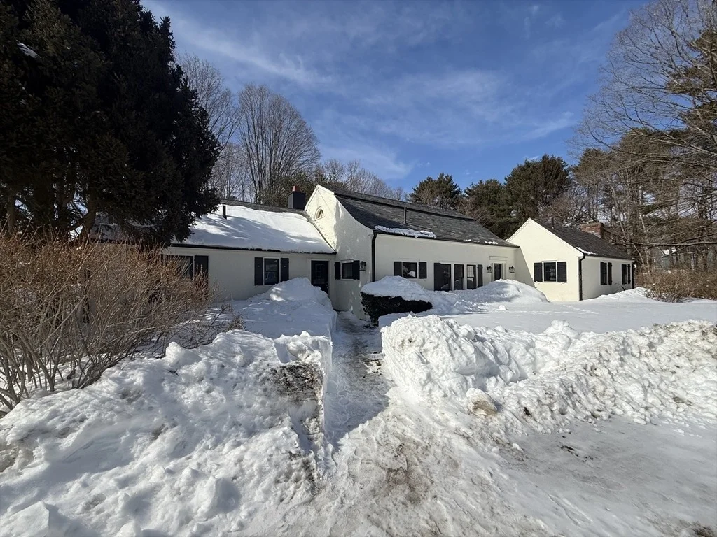 Photo of 401 Belknap Rd