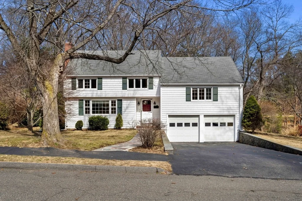 Photo of 7 Putney Ln