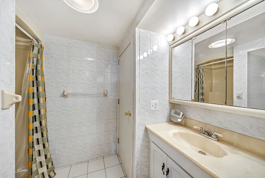 Photo of 5 Walters Ave