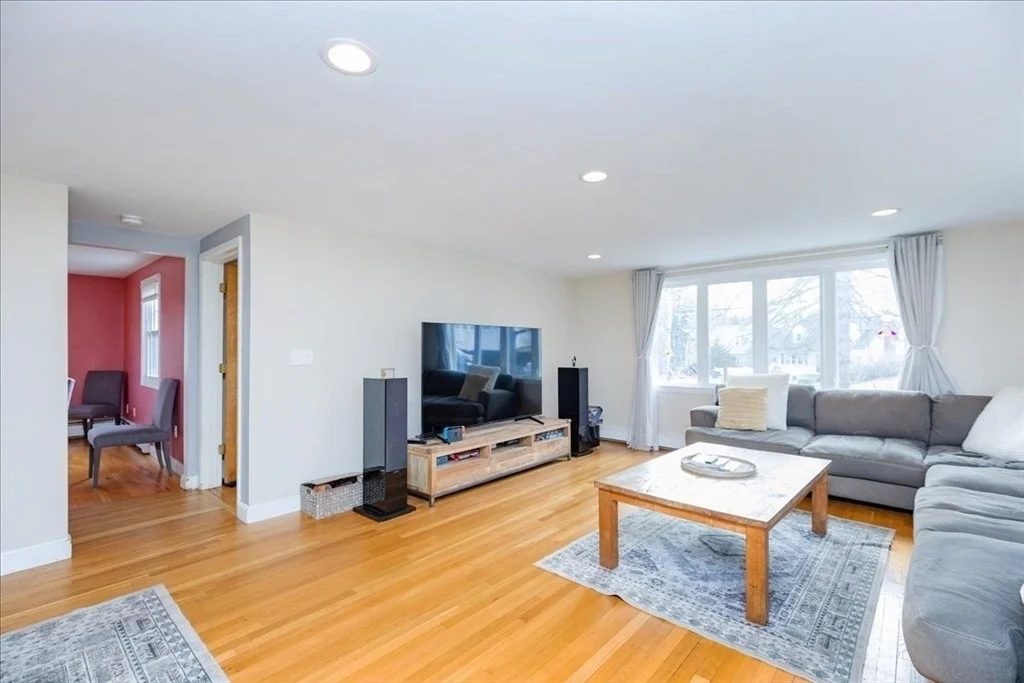 Photo of 52 Albemarle Ave.