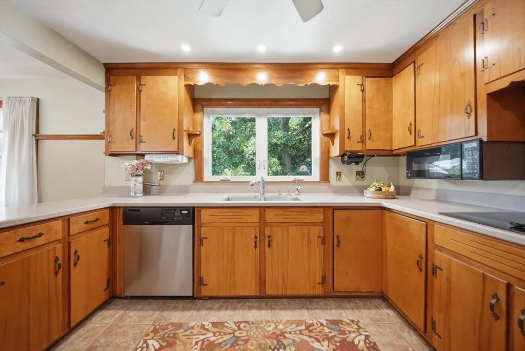 Photo of 8 Otis Avenue