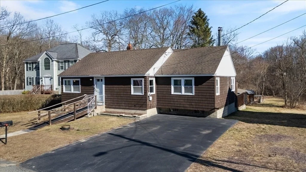 Photo of 51 Superior Ave