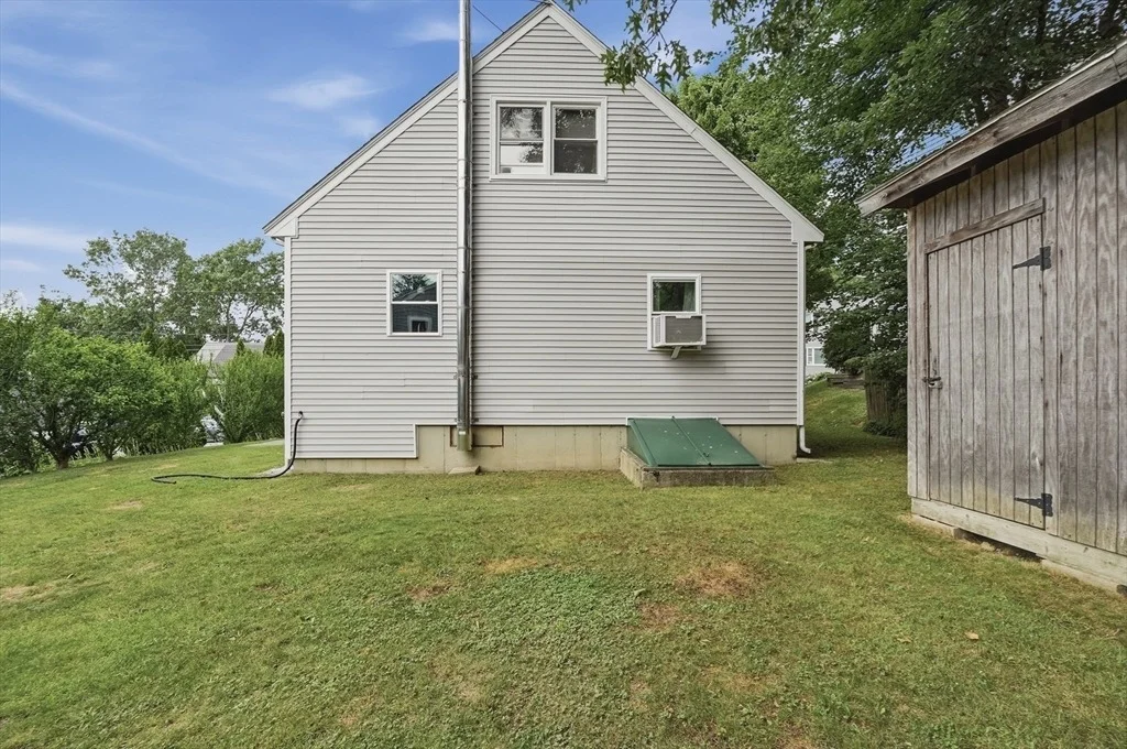 Photo of 134 Hathaway Commons Rd