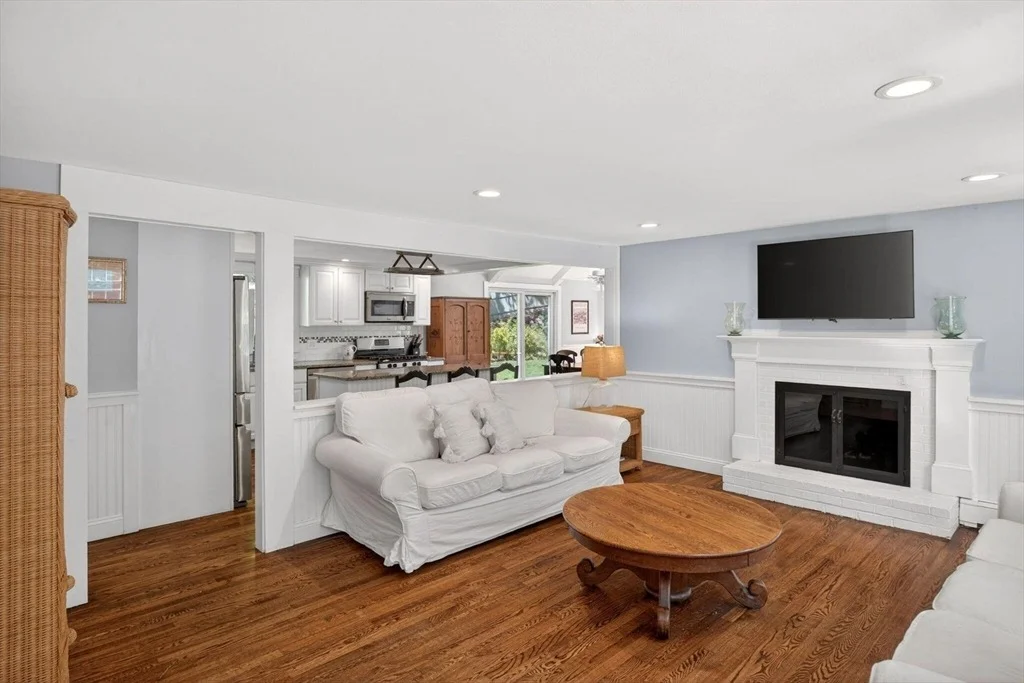 Photo of 4 Forsythia Dr