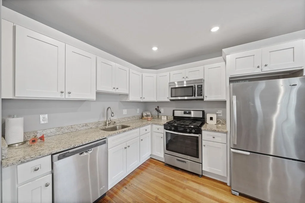 Photo of 93 Cross St