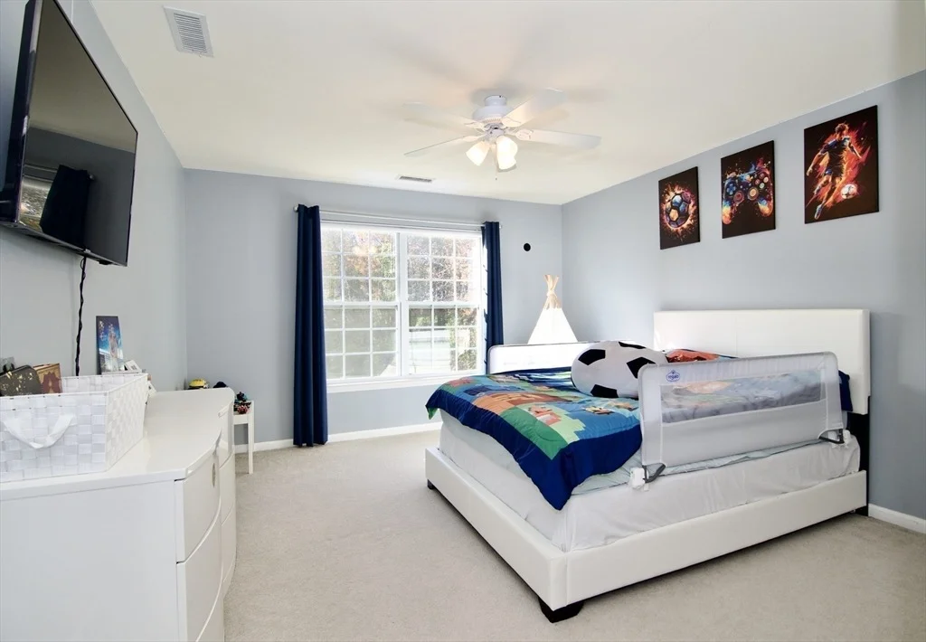 Photo of 172 Hillandale Blvd