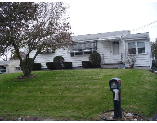 Photo of 19 Dennis St