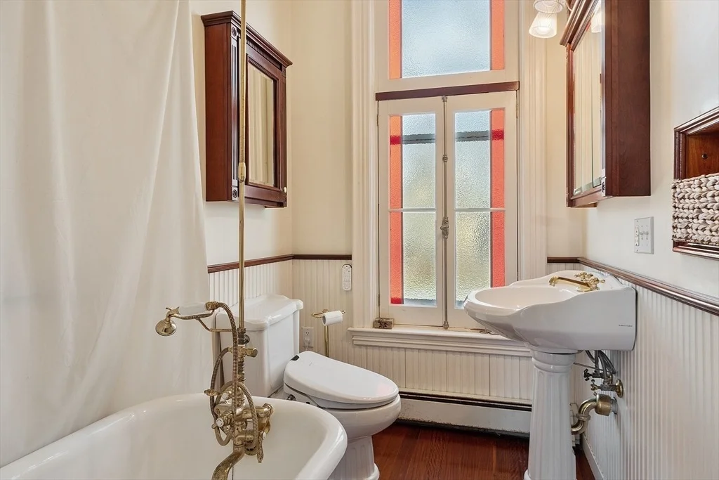 Photo of 25 Fairhaven Rd