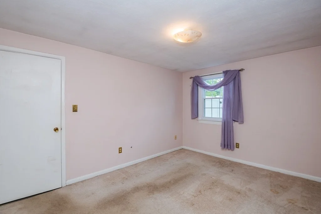 Photo of 43 Catherine Dr