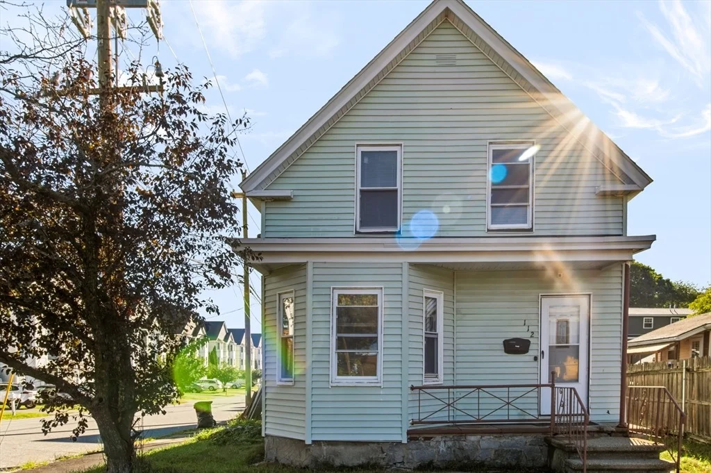 Photo of 112 Quebec St