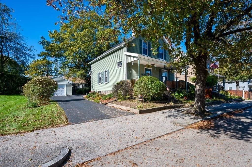 Photo of 22 Anderson Ave