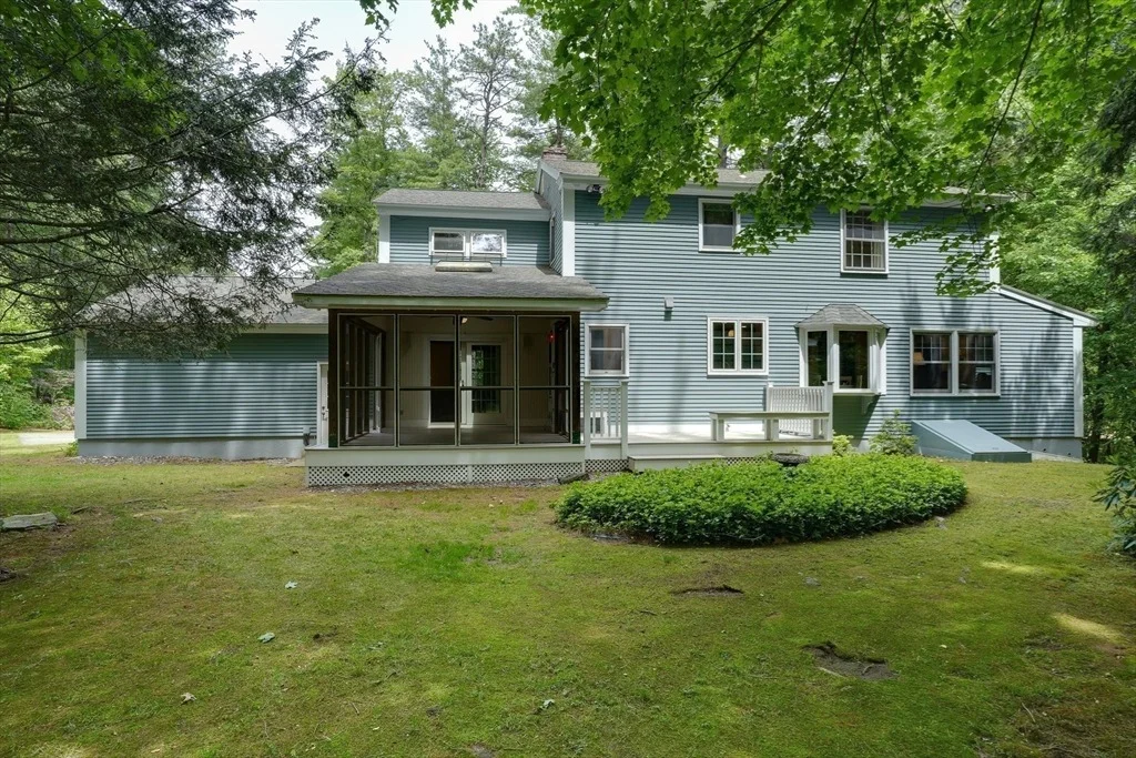 Photo of 42 Cherlyn Dr