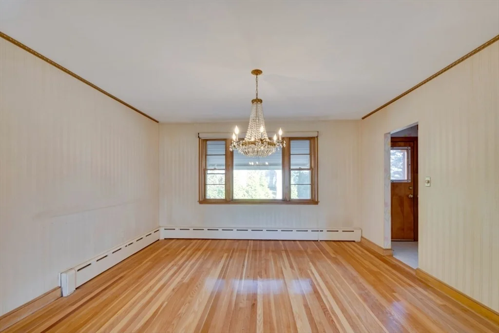 Photo of 5 Longmeadow Rd