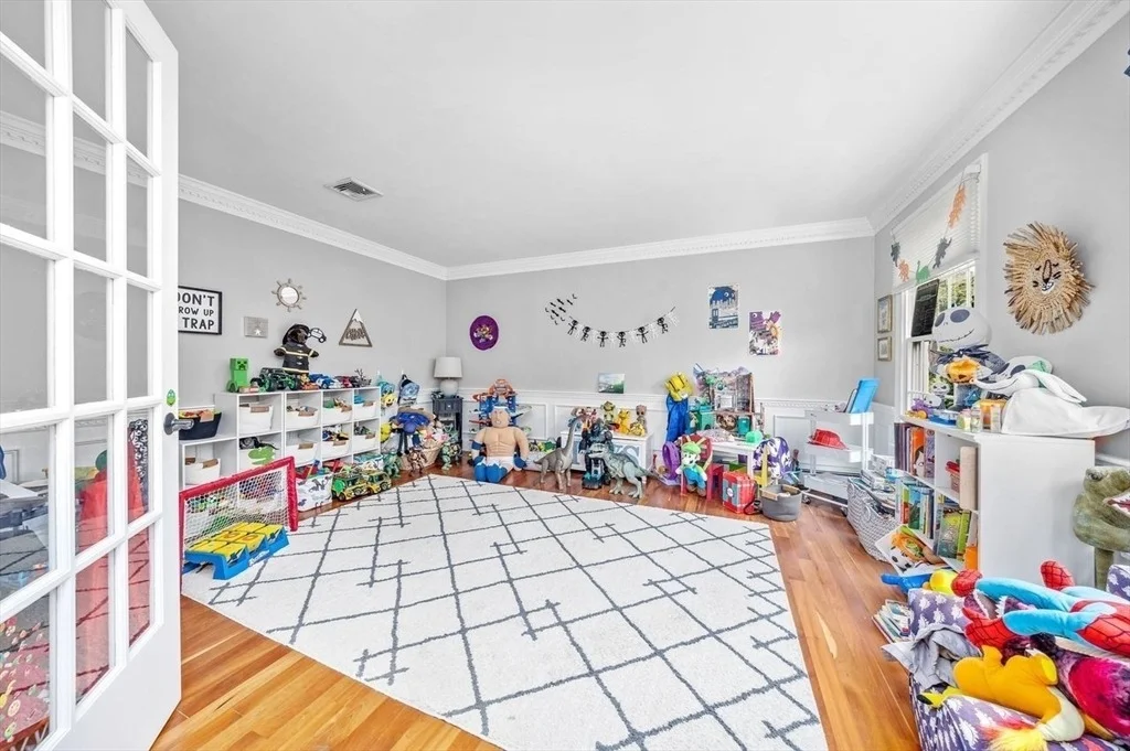 Photo of 17 Maplewood Dr