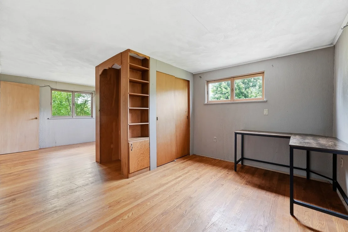 Photo of 31 Woodcrest Road