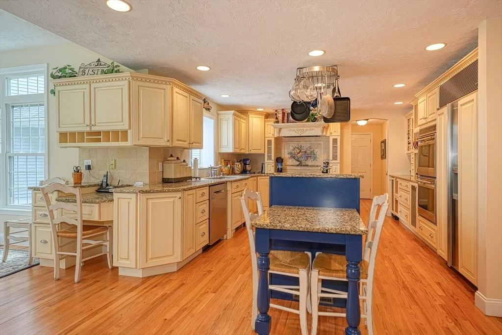Photo of 391 Concord Rd