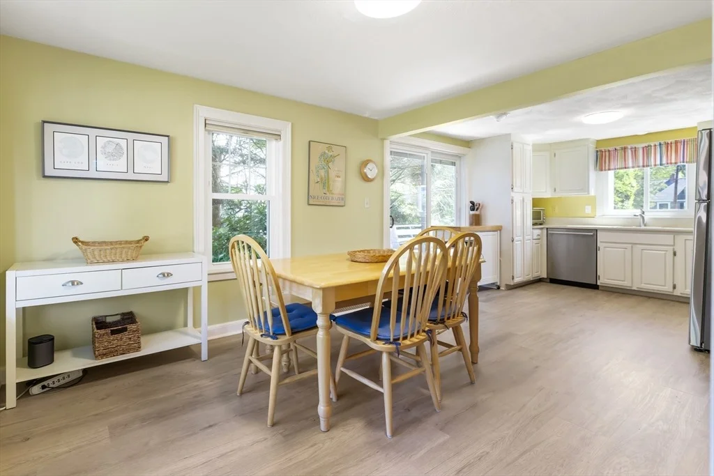 Photo of 42 Hawthorn Ave