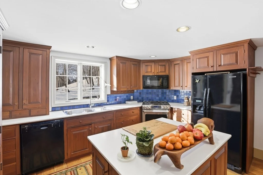 Photo of 105 Lexington Rd