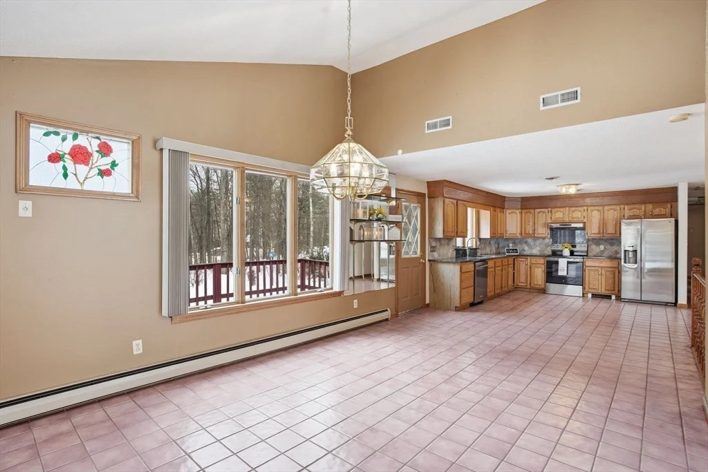 Photo of 80 Elizabeth Dr