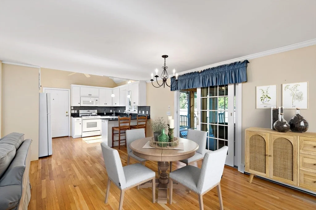 Photo of 120 Stonehenge Dr