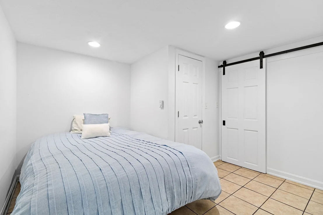 Photo of 266 Harvard Road