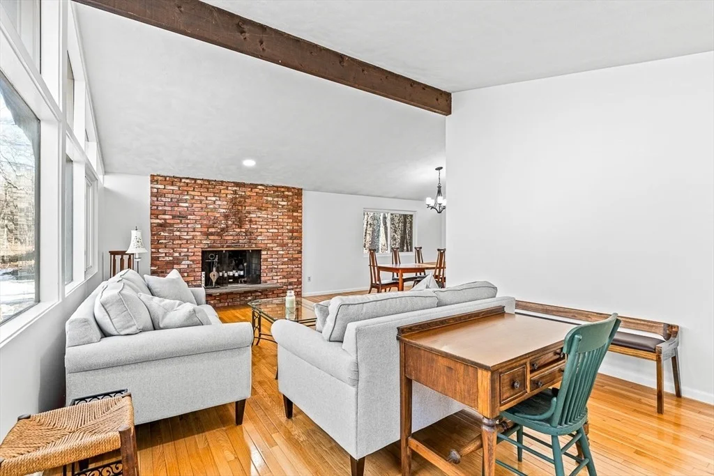 Photo of 32 Indian Ridge Rd