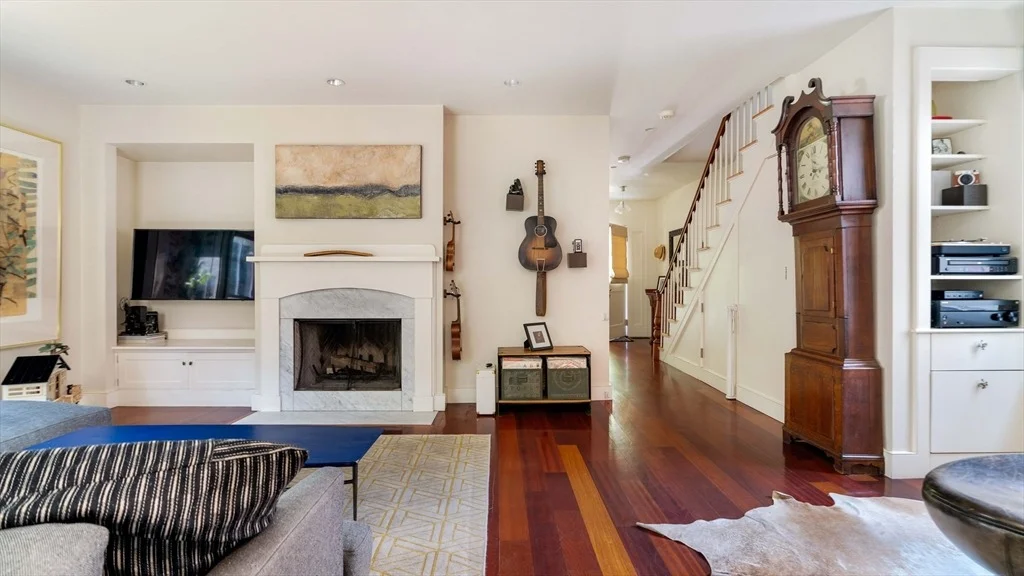 Photo of 2 Maple Pl