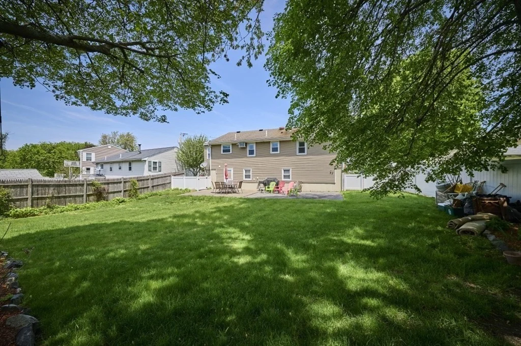 Photo of 2 Sheffield Dr