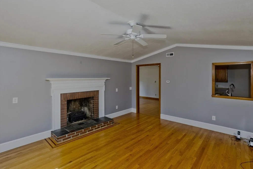 Photo of 25 Andover Rd