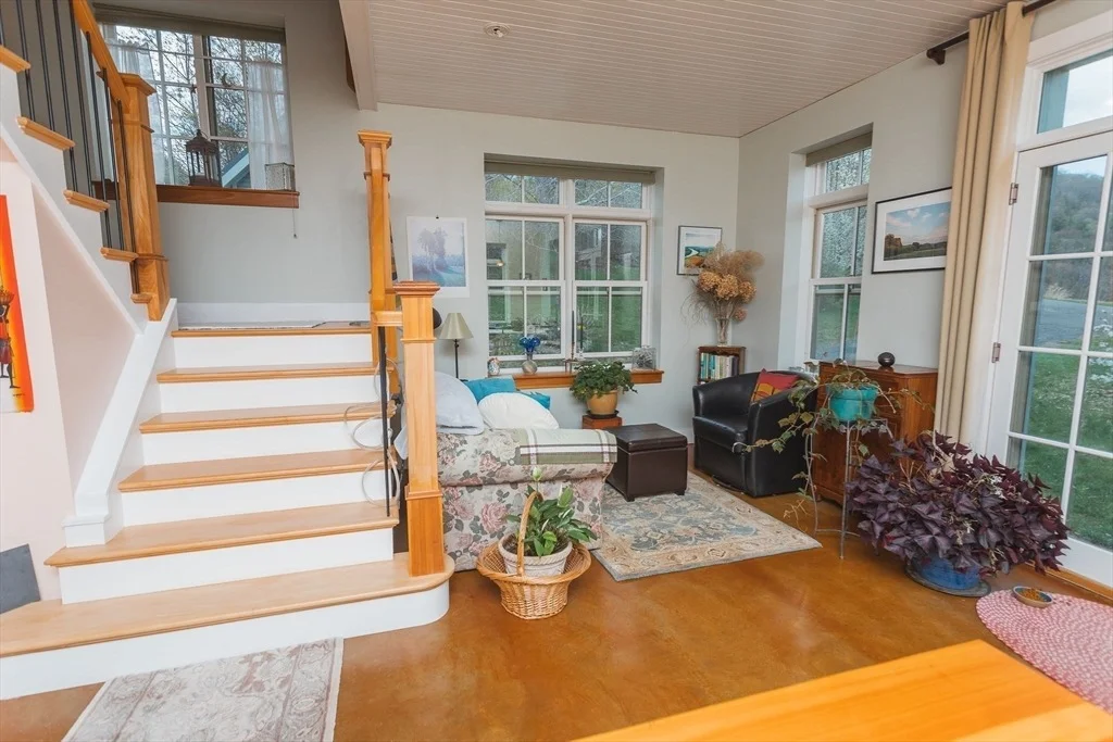 Photo of 6 Dunnell Dr