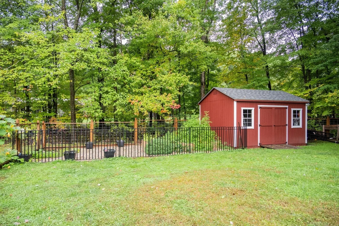 Photo of 192 Vining Hill Rd