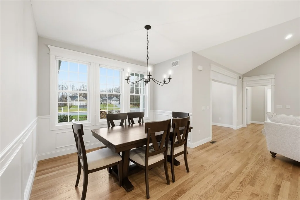 Photo of 28 Sycamore Cir