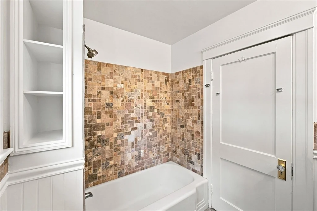 Photo of 31 Barnard Rd