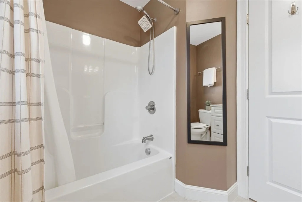 Photo of 129 Dennison Ave