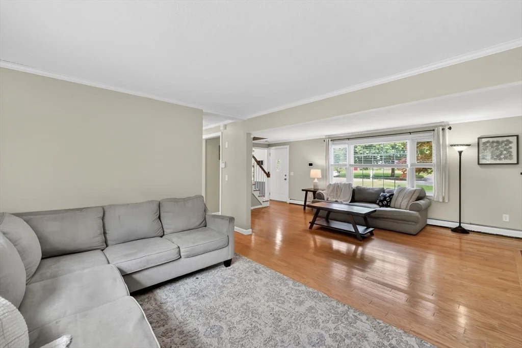 Photo of 51 Lantern Ln