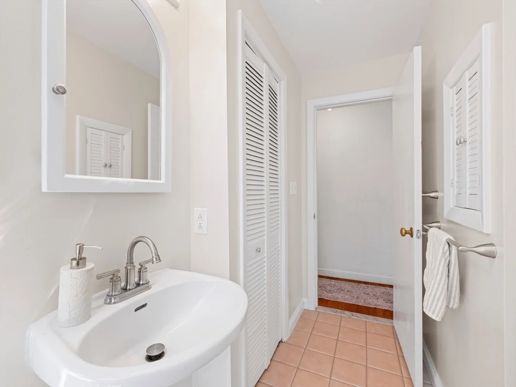 Photo of 71 Edsel Road