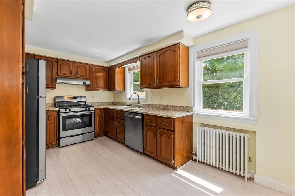 Photo of 42 Stoughton Rd