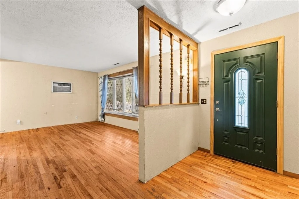 Photo of 98 Glen Echo Blvd