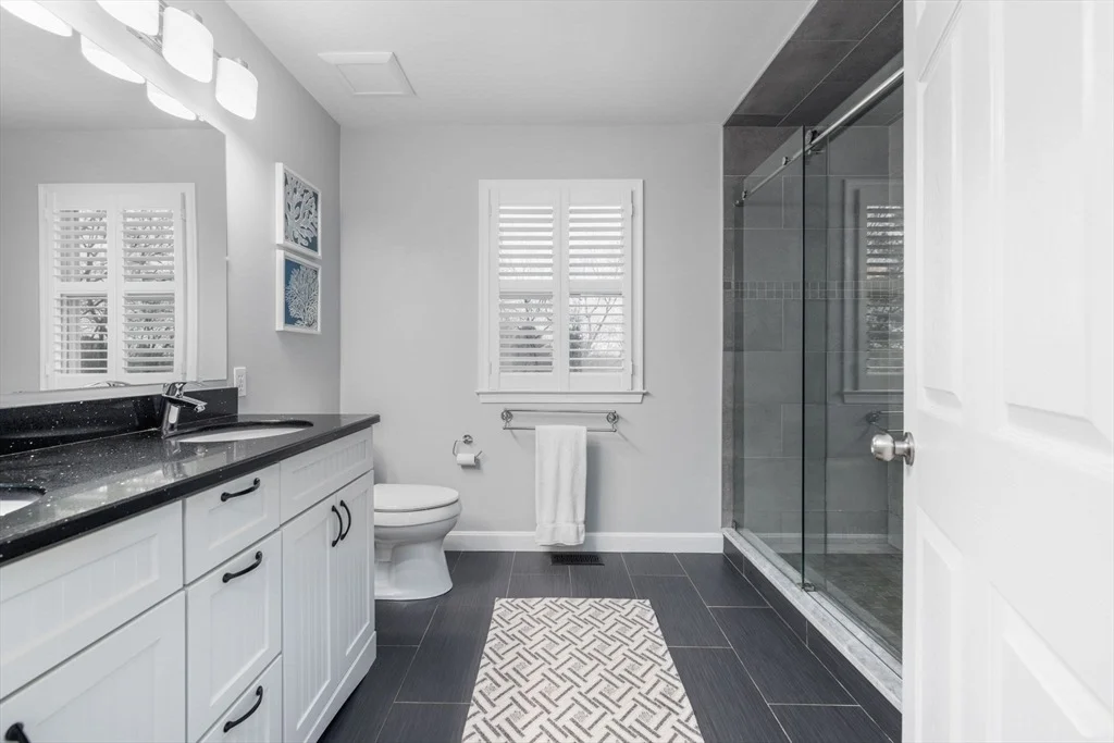 Photo of 244 Robert Rd