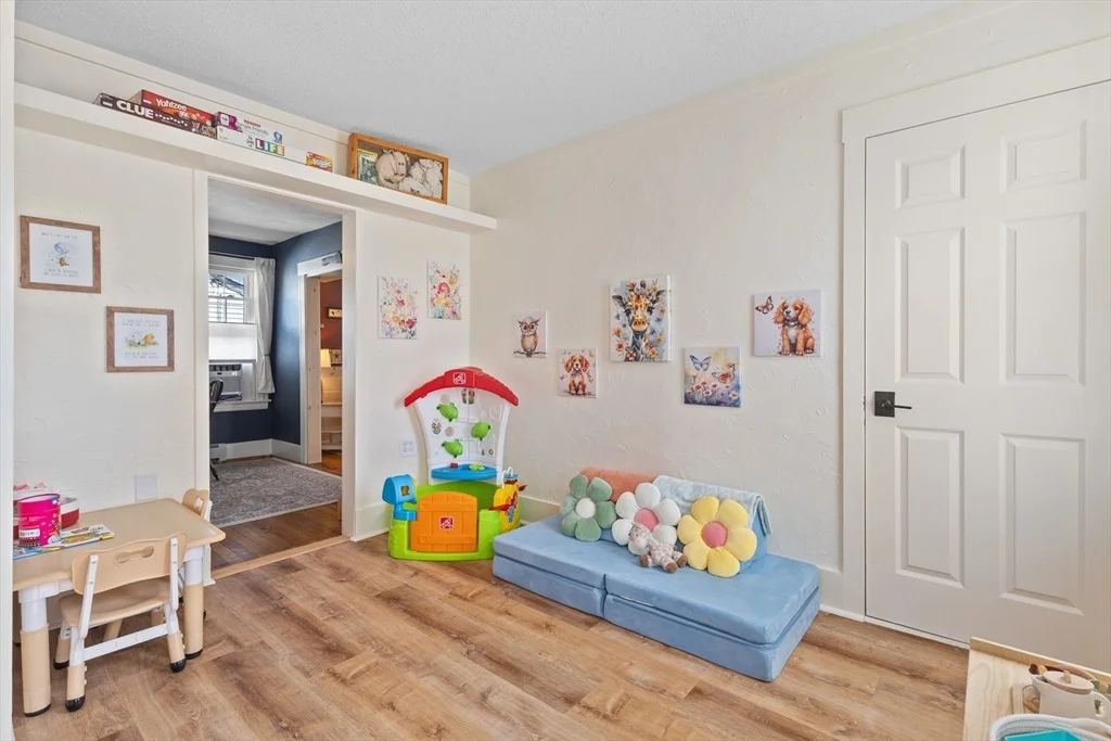 Photo of 242 Clover St