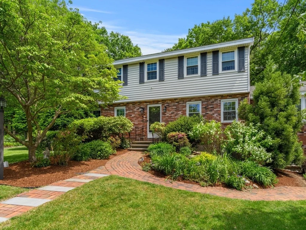Photo of 5 Hansen Ave