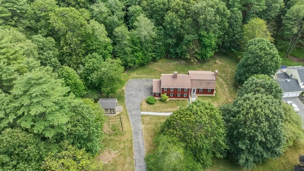 Photo of 35 Willowdale