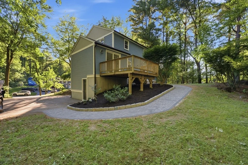 Photo of 3 Jonathan Ln