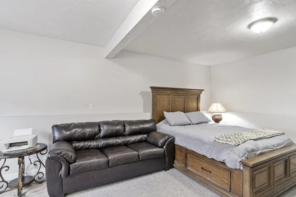 Photo of 53 Laurel Hill Rd