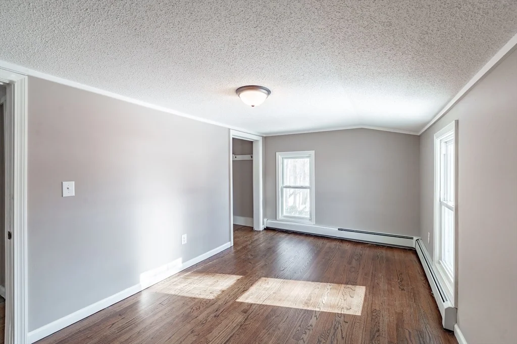 Photo of 5 Pomeroy Mdw Ext