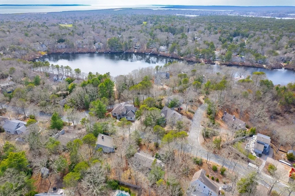 Photo of 213 Fells Pond Rd