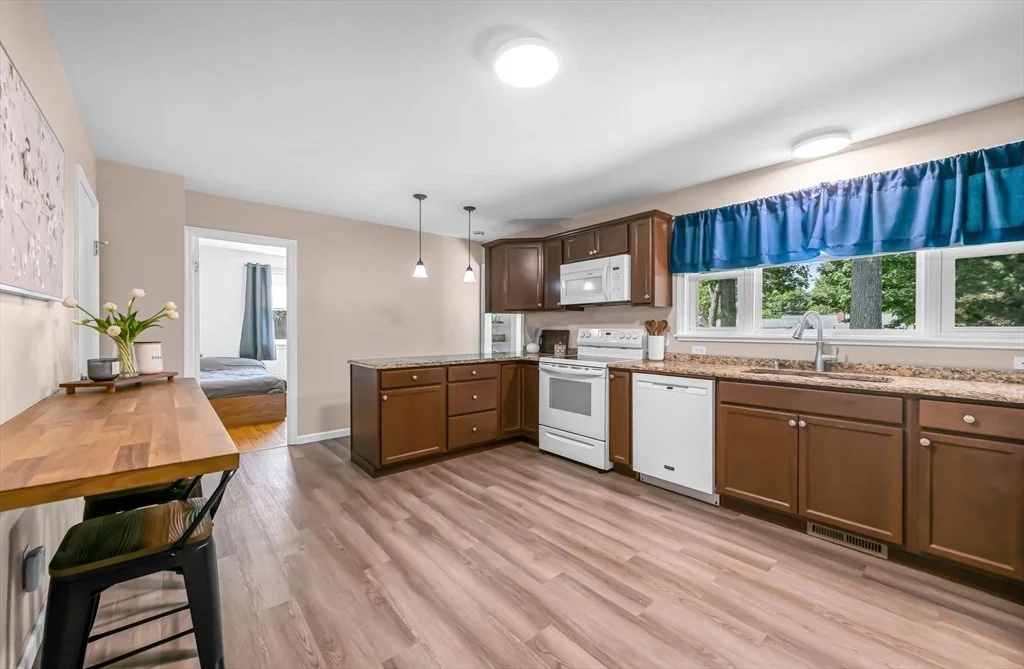 Photo of 114 Fenway Dr
