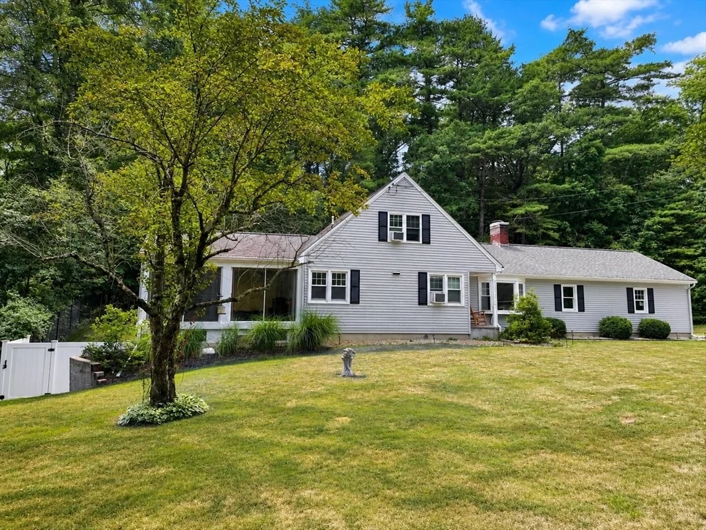 Photo of 167 Gates Pond Rd