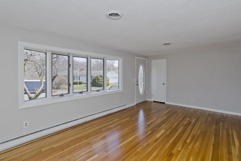 Photo of 185 Fletcher Cir